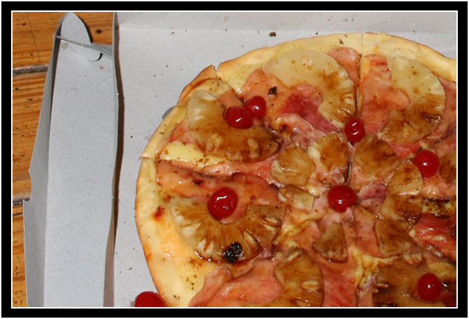 Hawaiian pizza, actually called Kukabura